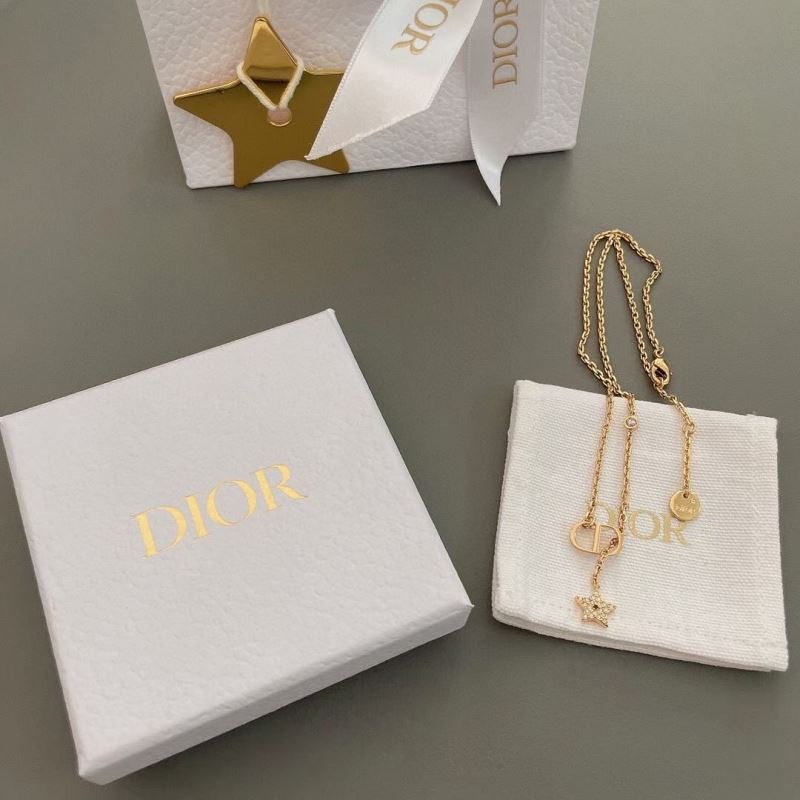 ch**an D*or necklaces